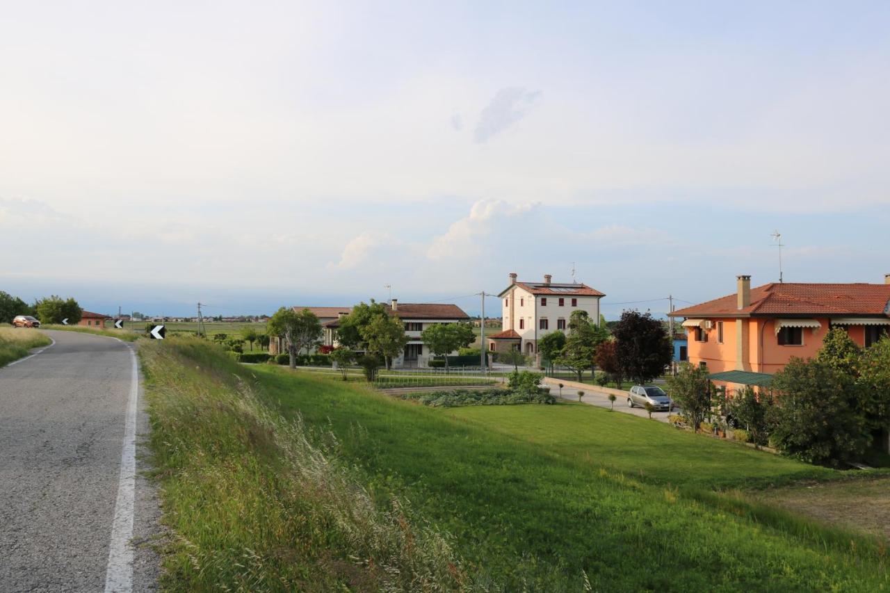 Casa Al Piave - Appartamento A 5 Km Dal Mare Eraclea Exterior foto